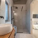 Vila Casa San Hill *