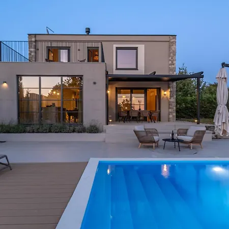Casa San Hill Vila *